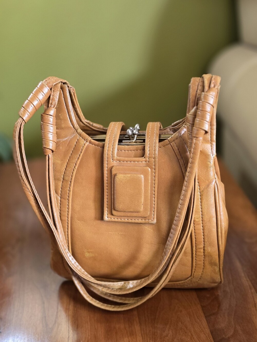 Vintage Lou Taylor Leather Accordion Shoulder Bag Tan Double Kiss Lock